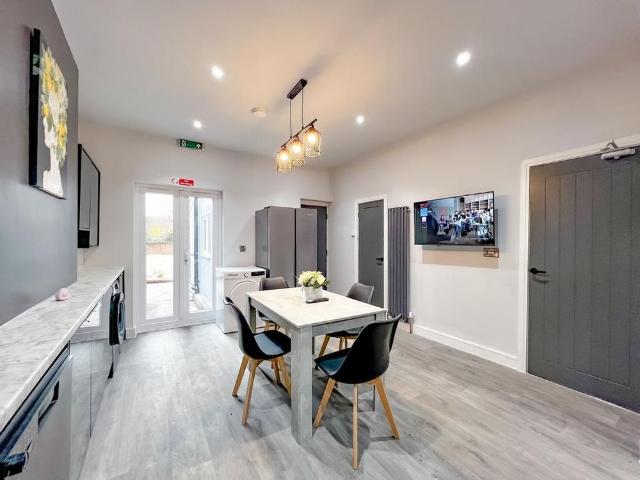 Room for rent in Kingswood