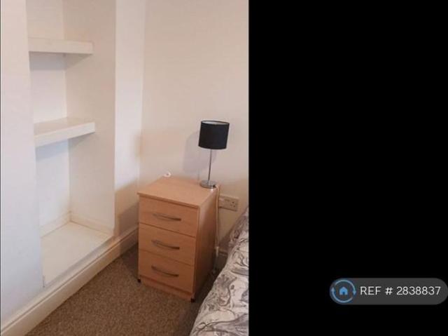 Room for rent in Sandfields East, Aberavon