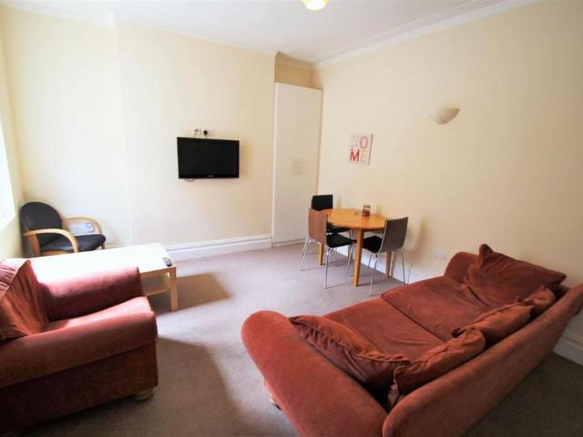 Room for rent in Kirkstall, Leeds
