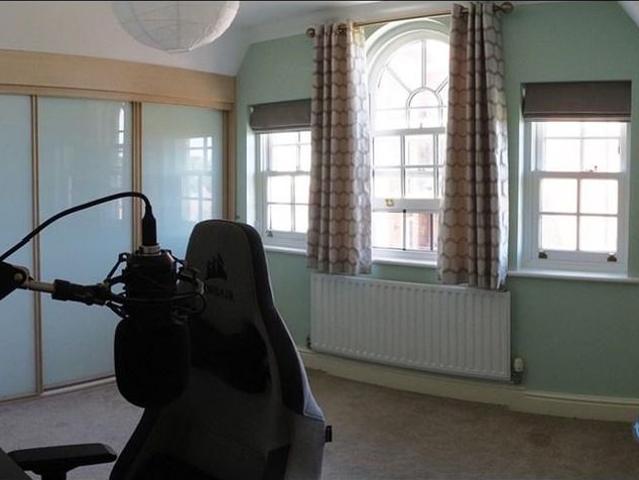 Room for rent in The Galleries, Navestock Side
