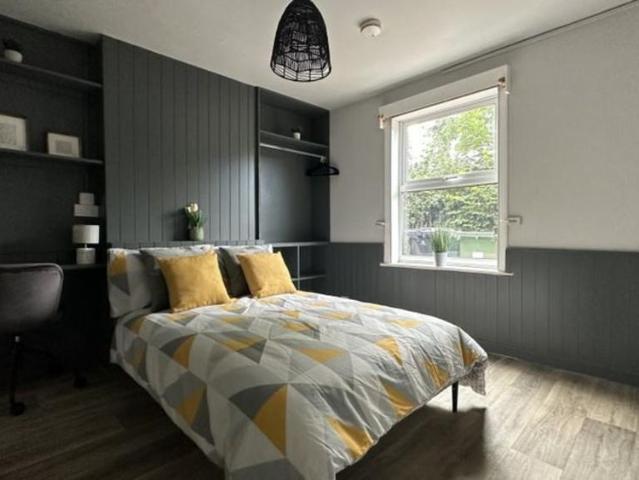 Room for rent in St John's, Worcestershire