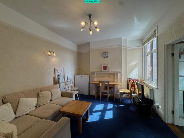 Room for rent in London Borough of Ealing, Greater London