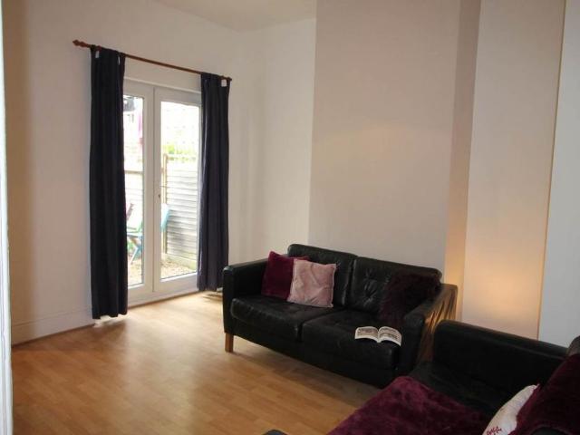 Room for rent in New Normanton, East Midlands