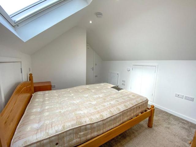 Room for rent in Black Bourton, Oxfordshire