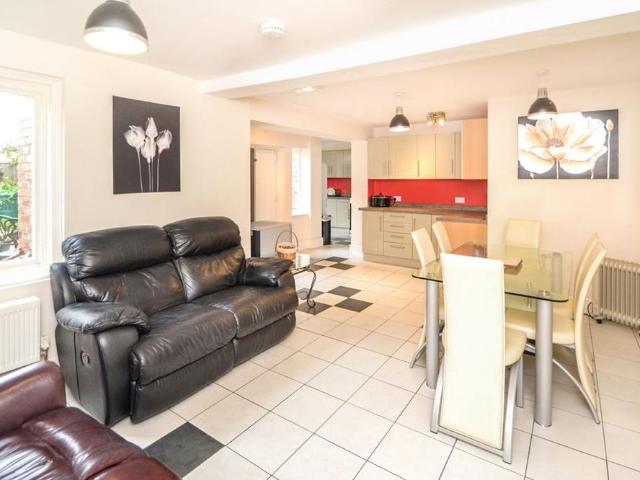 Room for rent in Hollinswood, Telford