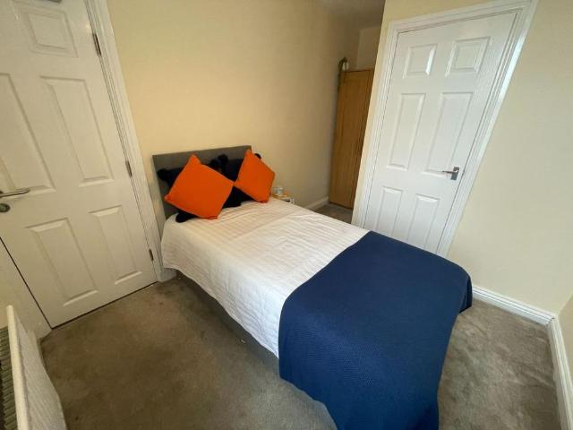 Room for rent in Crewe, Cheshire East
