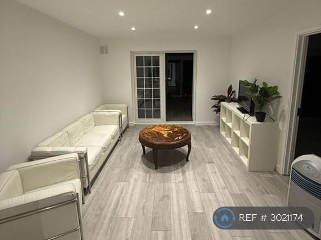 Room for rent in Bean, Dartford