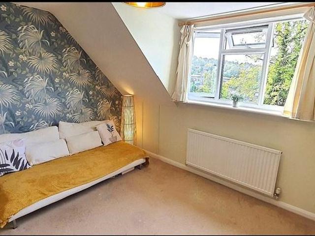 Room for rent in Caterham, Tandridge