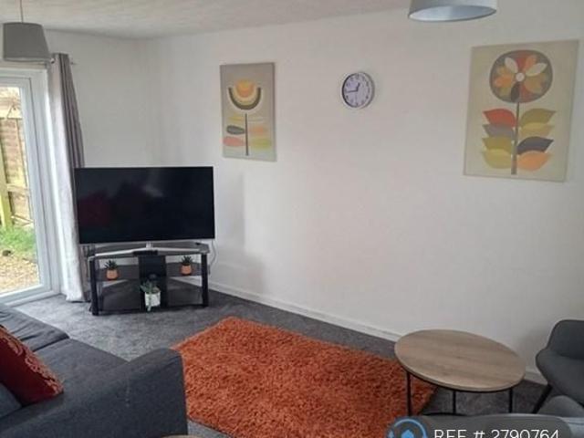 Room for rent in Danesholme, Corby