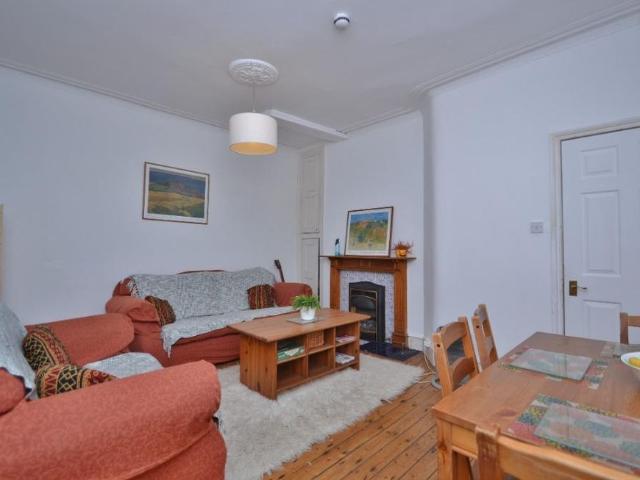 Room for rent in Gledhow Park, Leeds