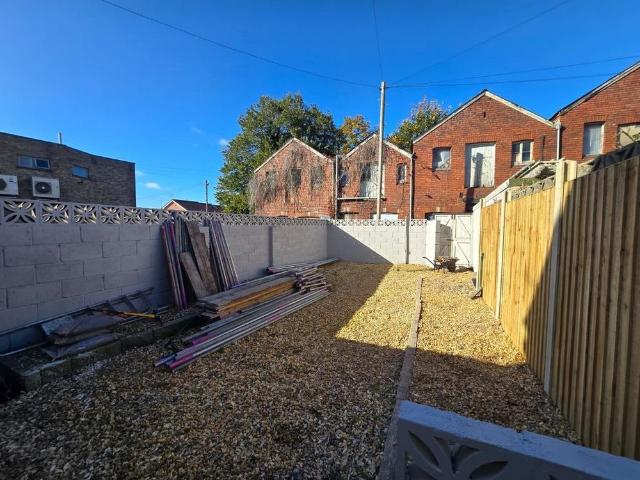 Room for rent in Wales