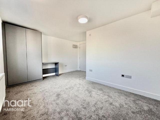Room for rent in Tat Bank, Oldbury