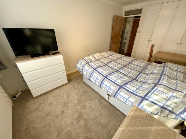 Room for rent in Lansdowne, Springbourne