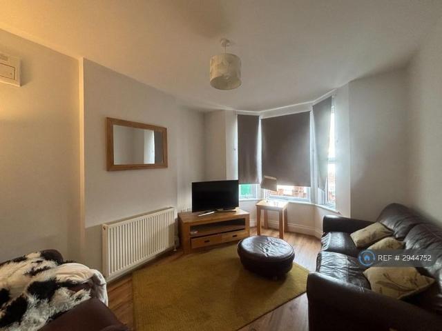 Room for rent in Kings Barton, Gloucester