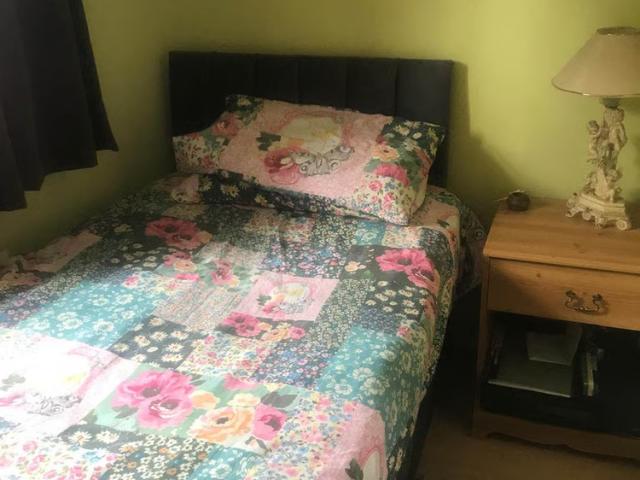 Room for rent in Three Bridges, Glynde