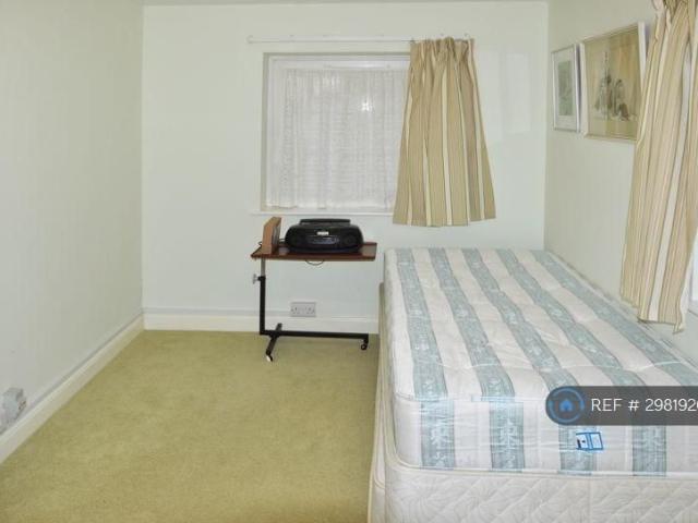 Room for rent in Watergate, Devon