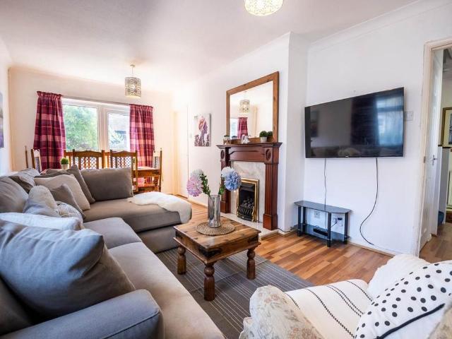 Room for rent in St. Mildred's, The Bridge
