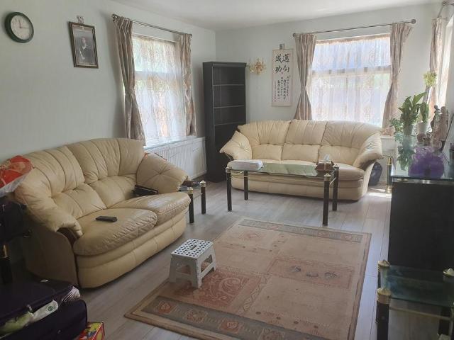 Room for rent in New Southgate, Greater London