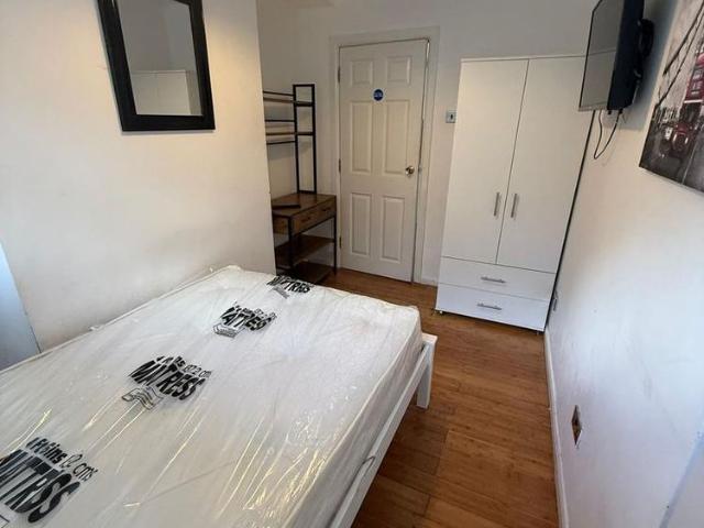 Room for rent in London Borough of Wandsworth, Greater London
