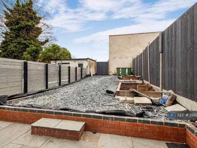 Room for rent in Glyndon, Plumstead