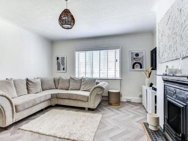 Room for rent in Clapham, West Sussex