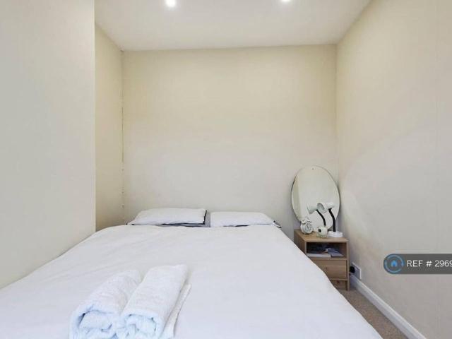 Room for rent in Willesborough, Bridgefield