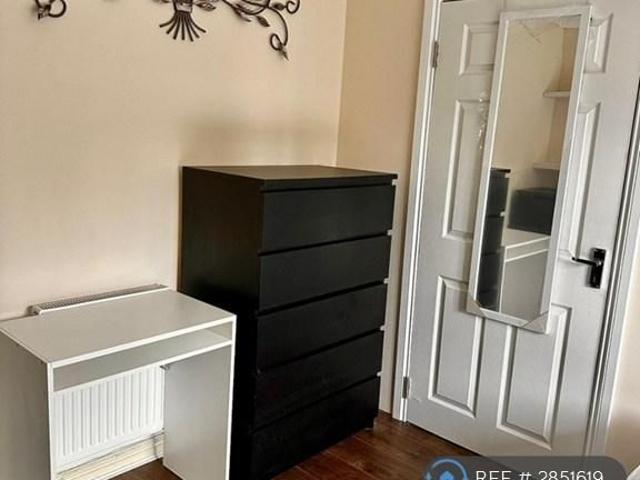 Room for rent in Monks Orchard, Kent