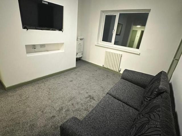 Room for rent in Longton, Stoke-on-Trent