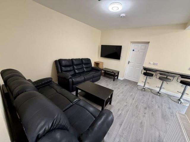 Room for rent in Ladybarn, Georgia