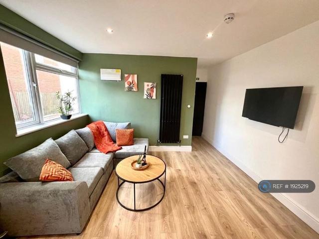 Room for rent in Camp Hill