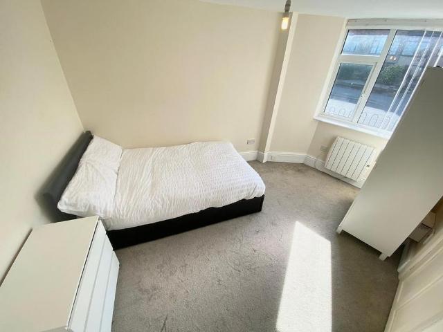 Room for rent in Osgathorpe, South Yorkshire
