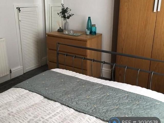 Room for rent in Wales