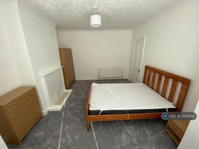 Room for rent in Roselands, Eastbourne