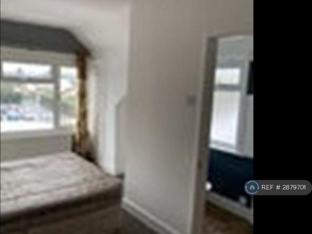 Room for rent in Southlea, Datchet
