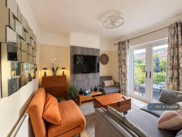 Room for rent in London Borough of Ealing, Perivale
