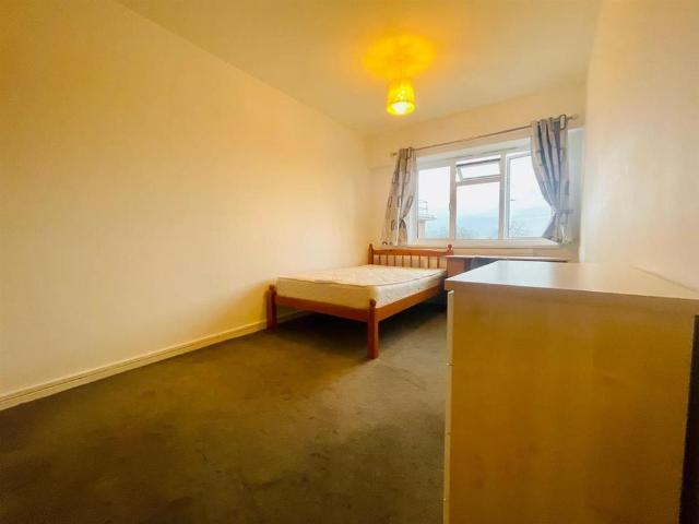 Room for rent in South Hampstead, Greater London