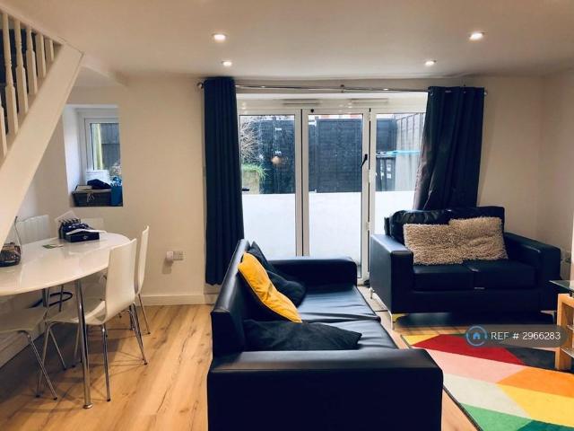 Room for rent in Perryfields, West Sussex