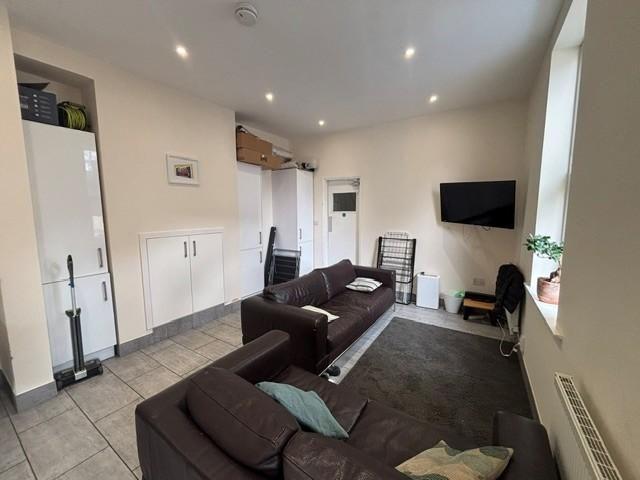 Room for rent in Lady Bay, Barton In Fabis