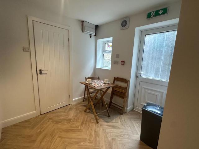 Room for rent in Wrexham, Wales
