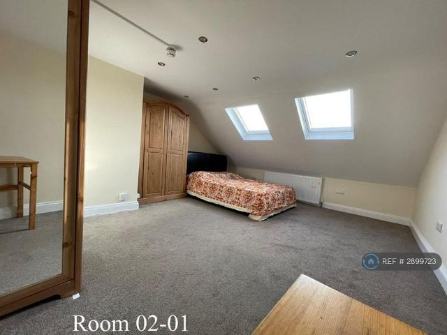 Room for rent in Upton, Greater London