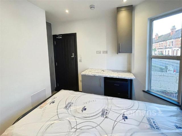 Room for rent in Reading
