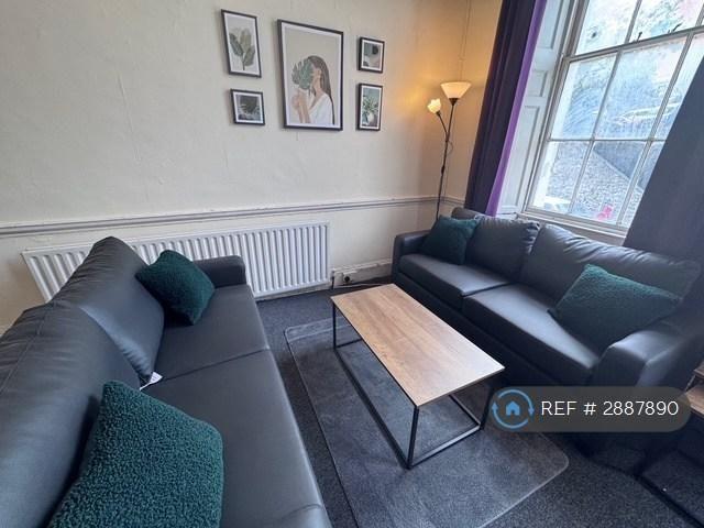Room for rent in City Centre, Feckenham