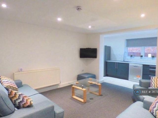 Room for rent in Kingston, Greenheys