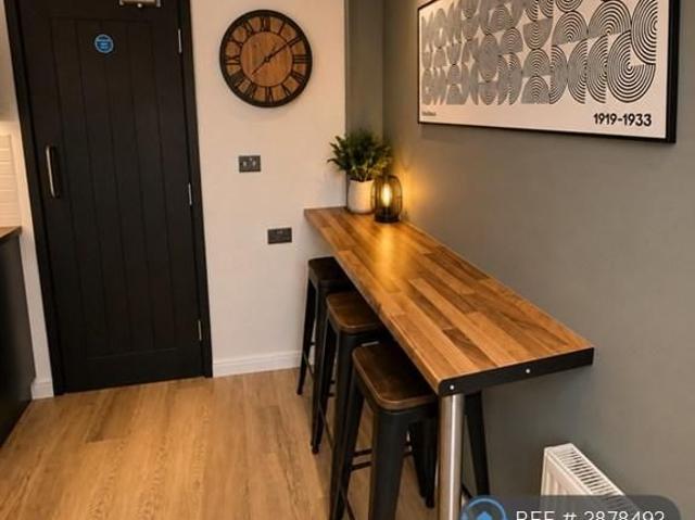 Room for rent in Stoke Pound, Bromsgrove