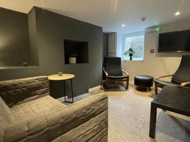 Room for rent in St John's, Worcestershire