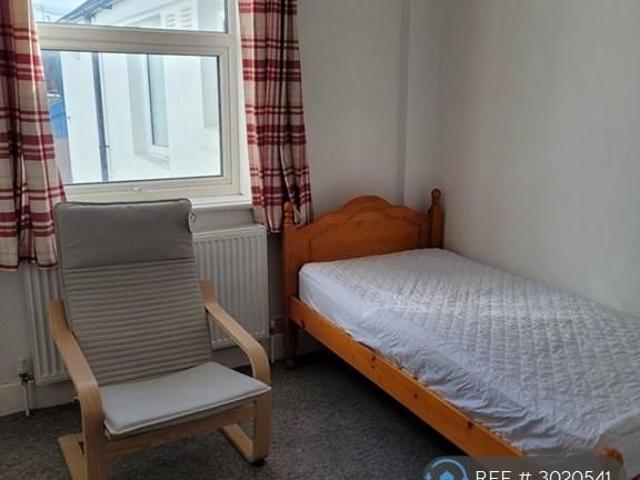 Room for rent in Melcombe Regis, Weymouth