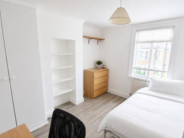 Room for rent in The Slade, Oxfordshire