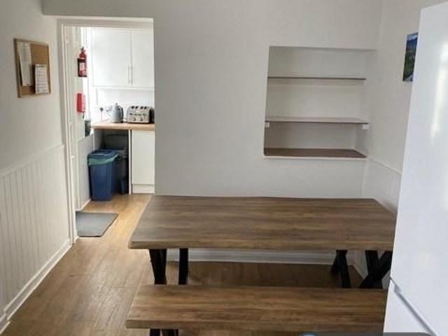 Room for rent in Nangreaves, Wales