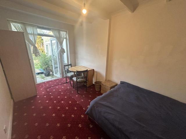 Room for rent in Greater London