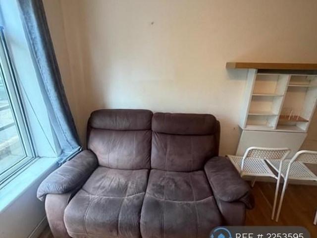 Room for rent in Greenleys, Milton Keynes